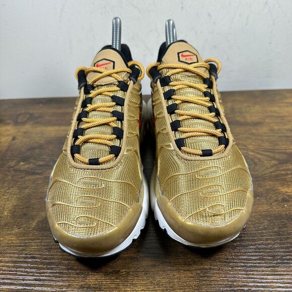 Nike Air Max Plus TN AR0259-700 Metallic Gold Varsity Sneakers Women's Size 6 - Picture 2 of 9